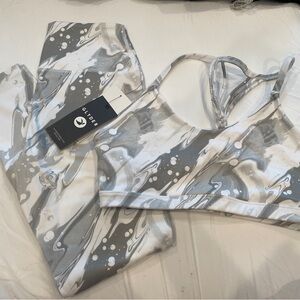 Glyder High Power Legging